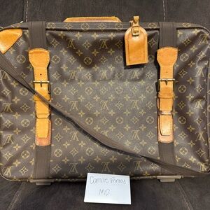 Louis Vuitton 53 satellite travel bag 🧳